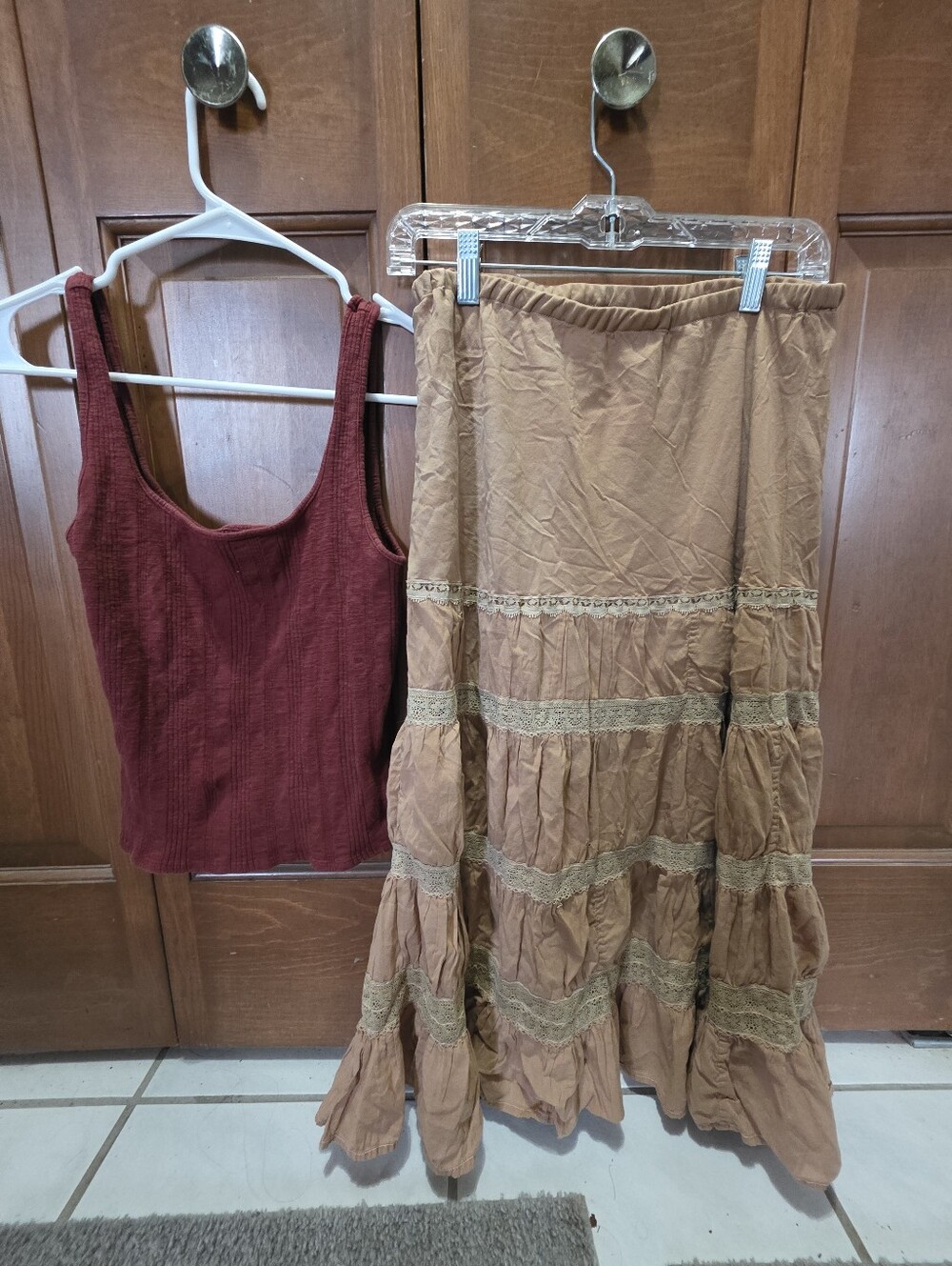 American Eagle Outfitters Tank With CHARLOTTE russe MAXI skirt Lace Trim